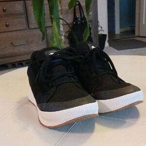 Sorel Like New. Black Sneakers with White Sole and Tan Accents